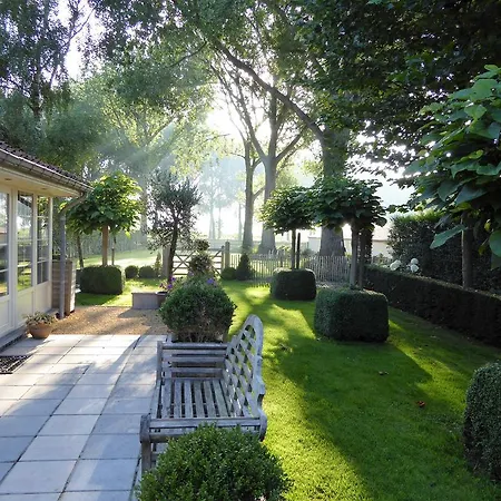 Boutique Het Bloemenhof Hotell 3*